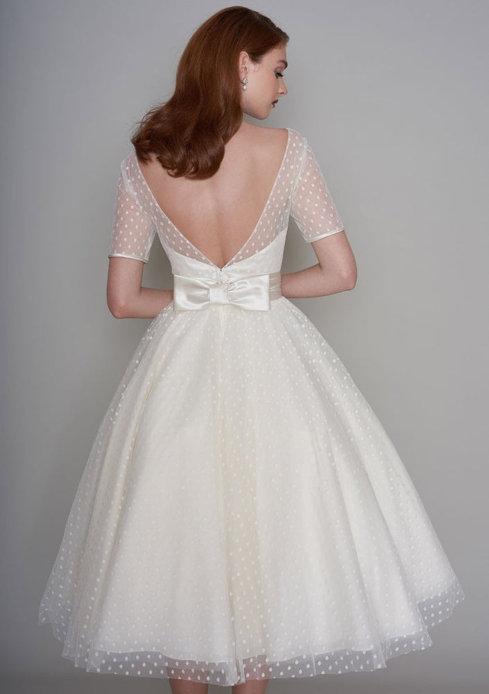 86-nellie Classic Fifties style tea length short wedding dress