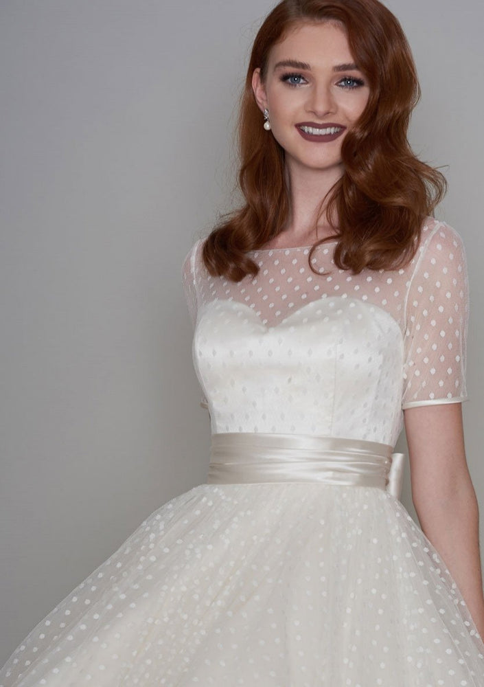 86-nellie Classic Fifties style tea length short wedding dress