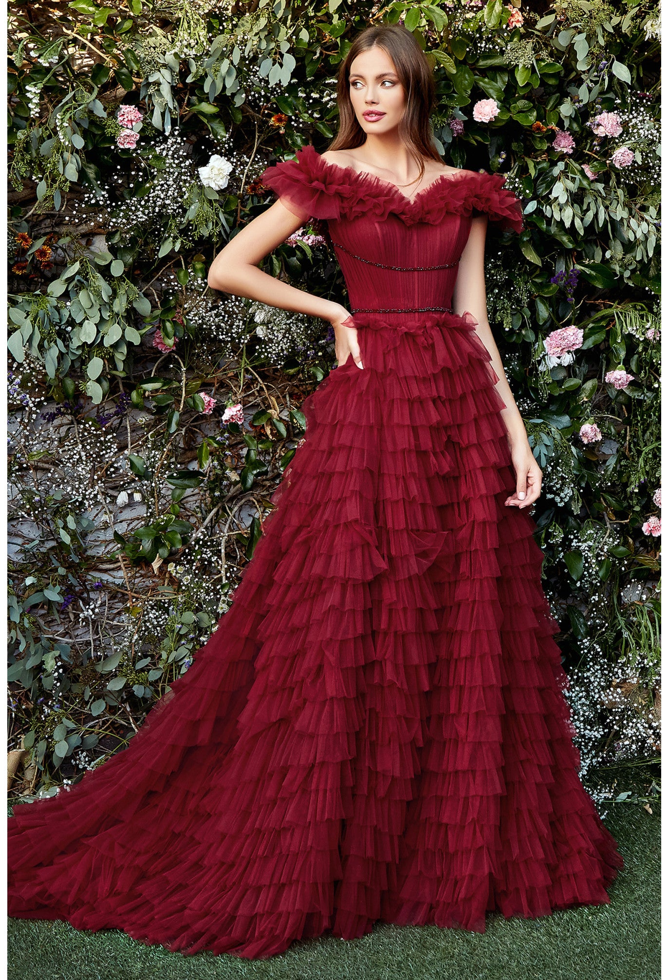 Spectacular red-carpet style Red ruffle gown