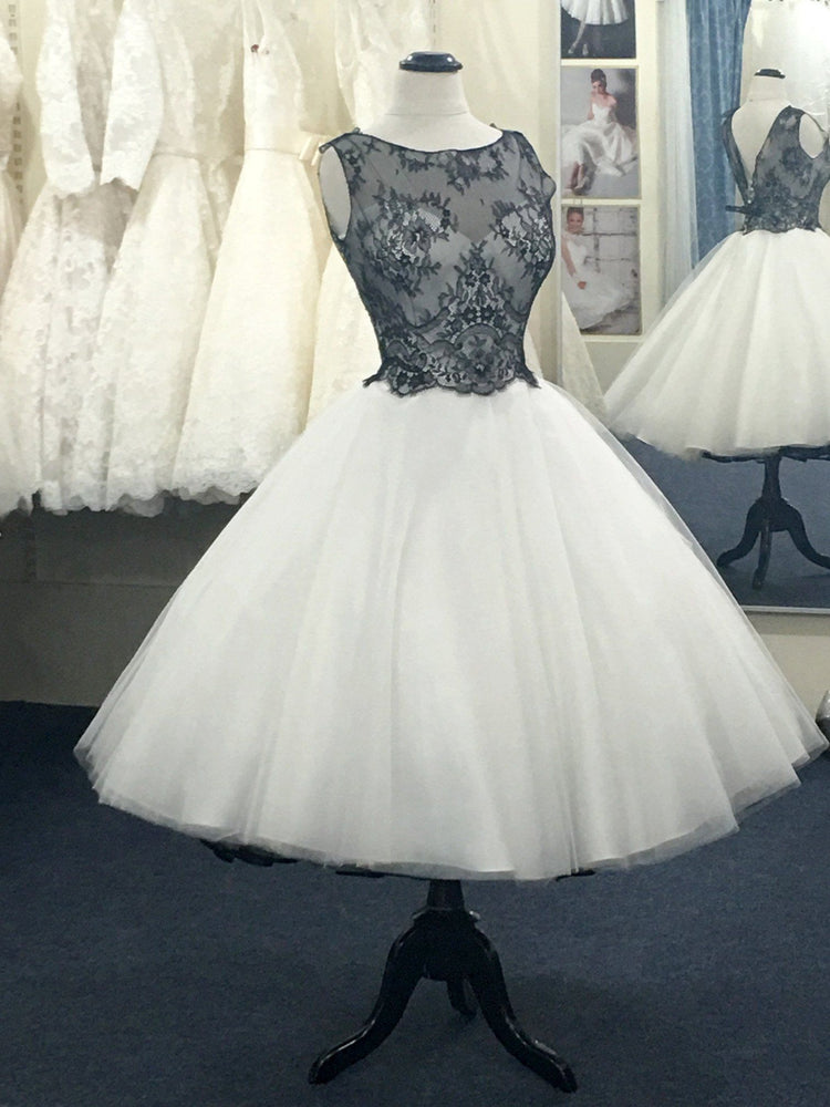 wr-dulcie-dulcie  Classic Fifties styling in a tea length wedding dress