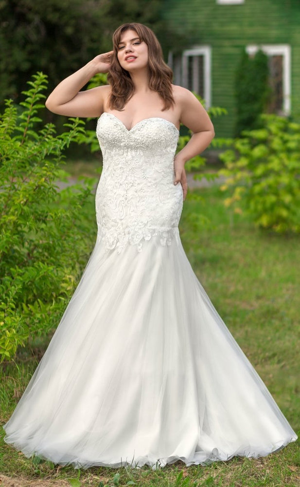 gi-eliza-r  Ivory fit and flare strapless bridal gown