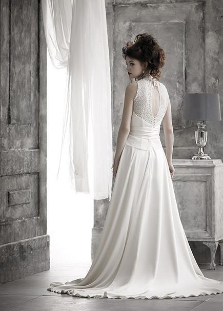na-empress Fifties length Nicola Ann Empress dress