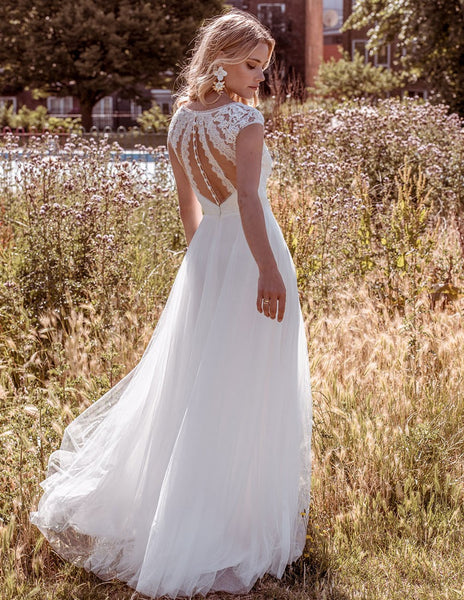 Prettiest Boho wedding dress of the season by Kelsey Rose - kr-amelie