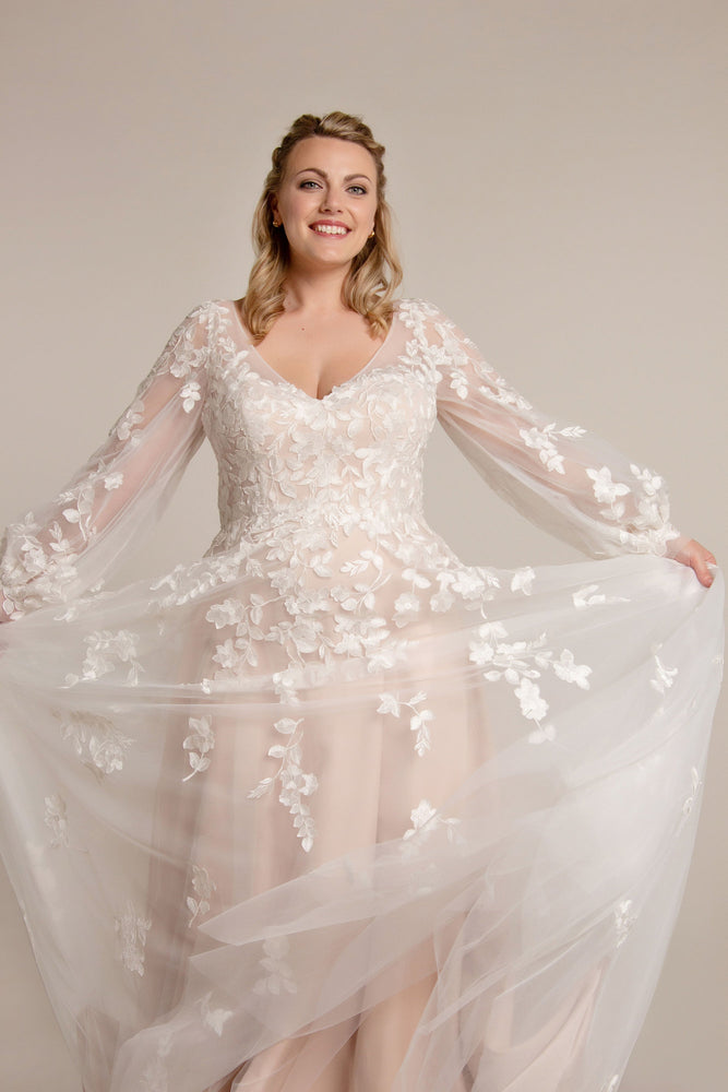 Pretty lace balloon sleeve wedding gown - mg-rebecca