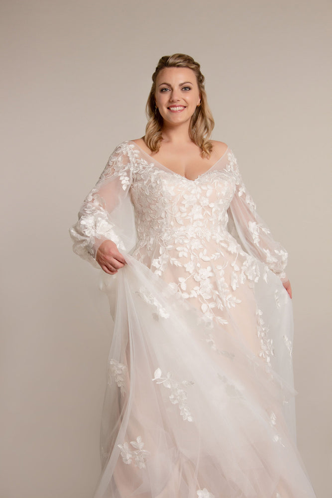 Pretty lace balloon sleeve wedding gown with V bodice front and back  mg-rebecca