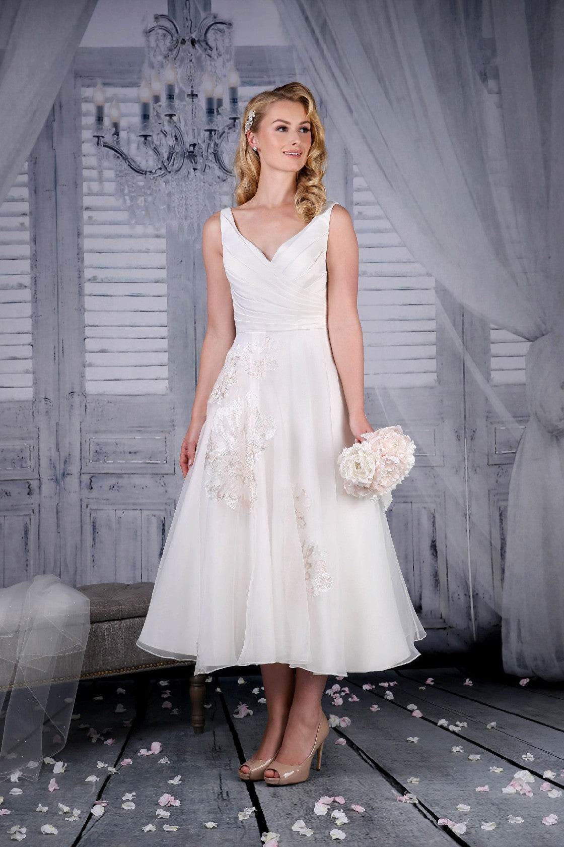 Tea-length satin and organza wedding dress rd-jenny | FairyGothMother